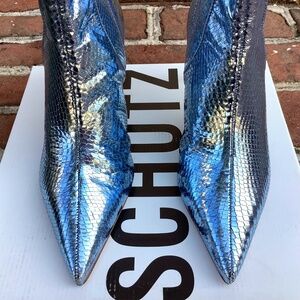 Schutz Bette Leather Snake Embossed Ankle Boots Metallic Blue Size 9.5